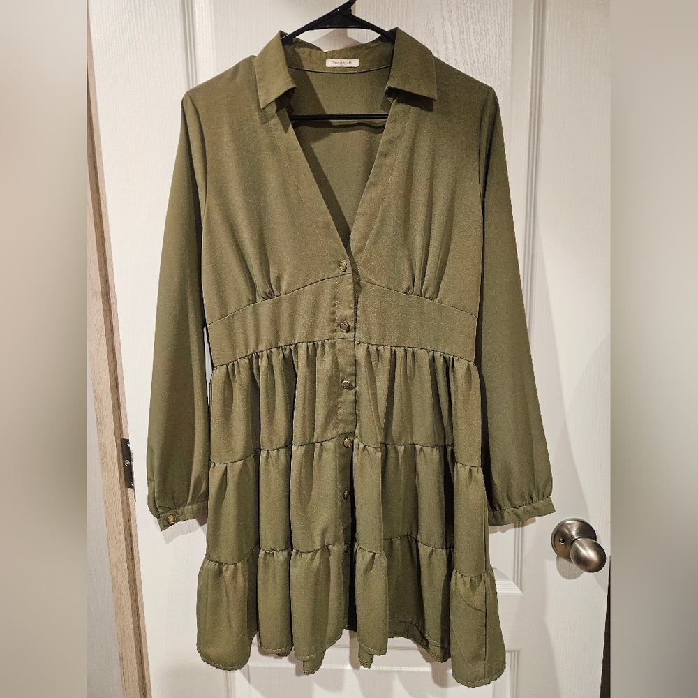 Sundayup Olive Green V-Neck Multi Tiered Long Sleeve Button Up Dress Size Medium